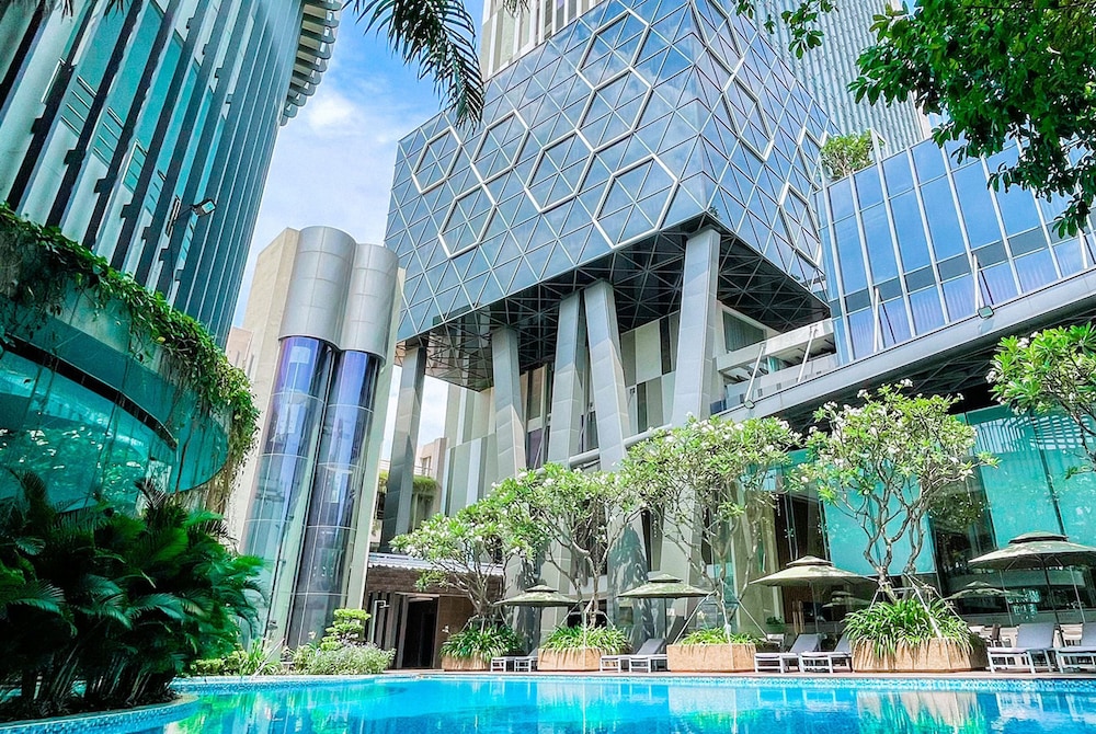 The Mira Central Park Hotel 3/71