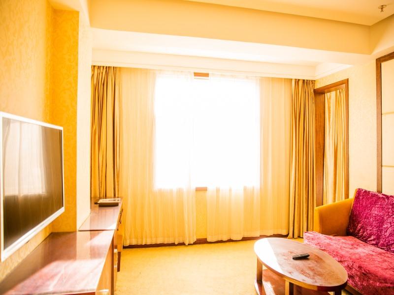 GreenTree Inn LanZhou YanBei Road United University Express Hotel 18/32