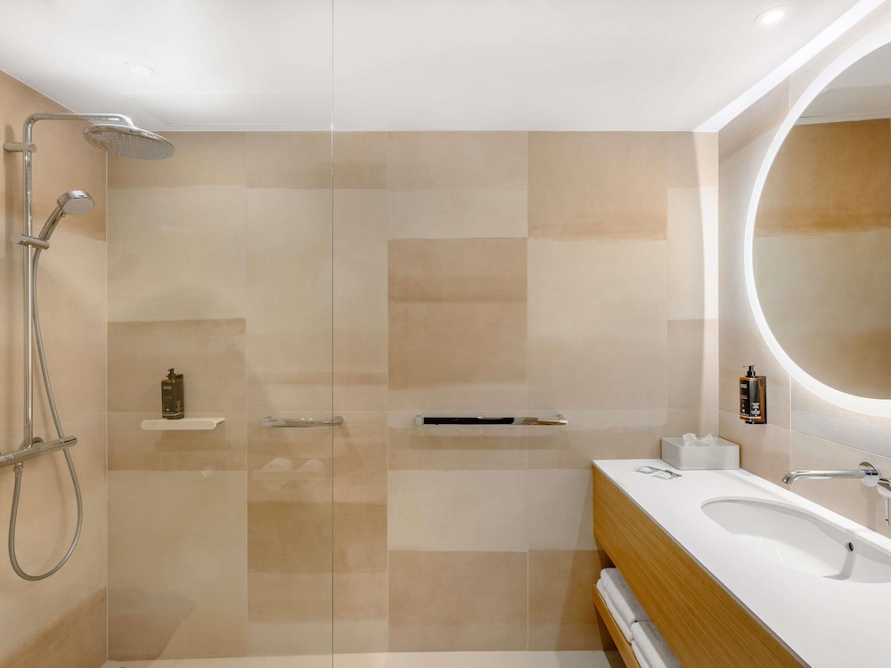 Mercure Debrecen Hungary 46/49