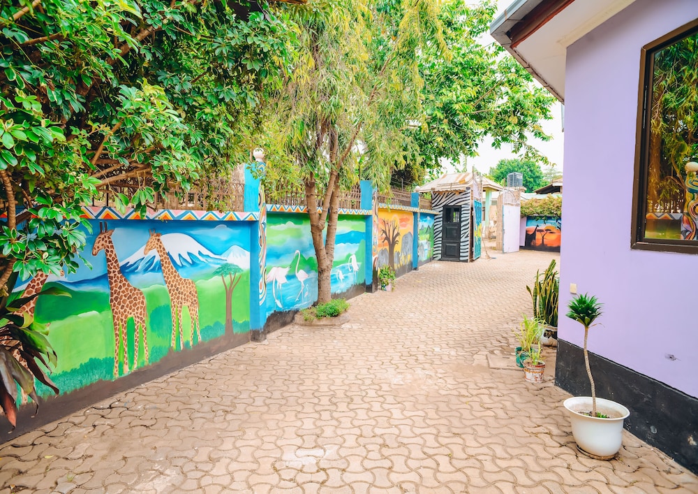 Arusha Giraffe Lodge 43/50
