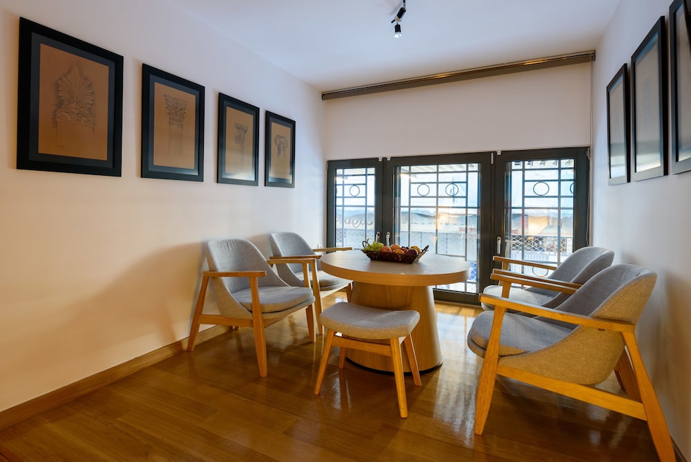 Fos Downtown Suites 36/50
