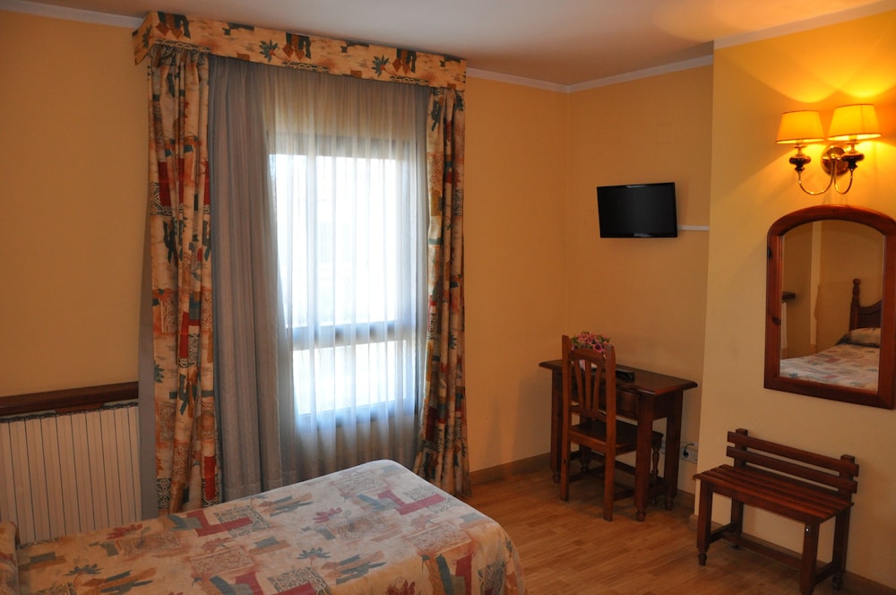 HOTEL BONCOMPTE LLEIDA 4/17