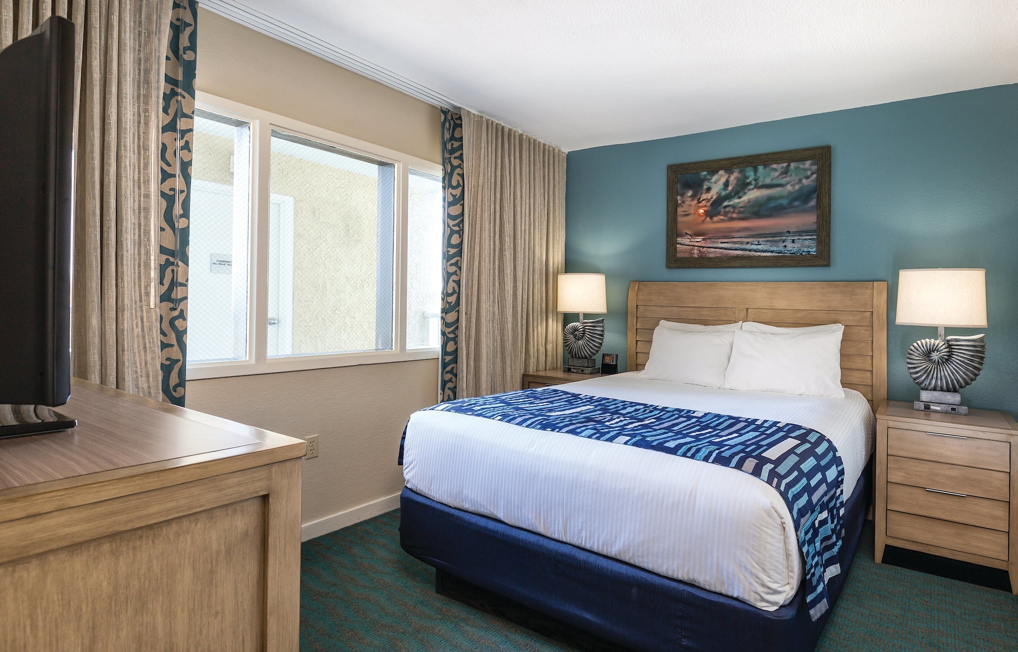 2 BEDROOMS, CONDO, STANDARD