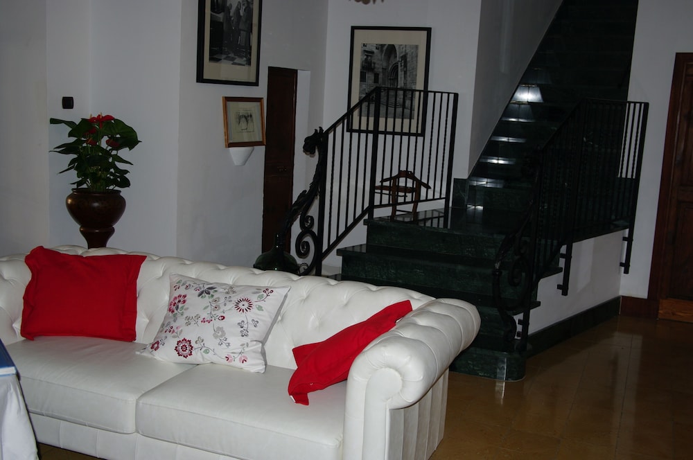Hotel Segles 38/74