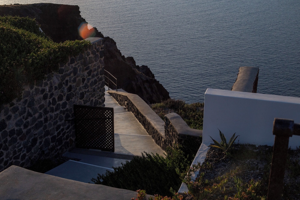 Coco-Mat Hotel Santorini 39/43