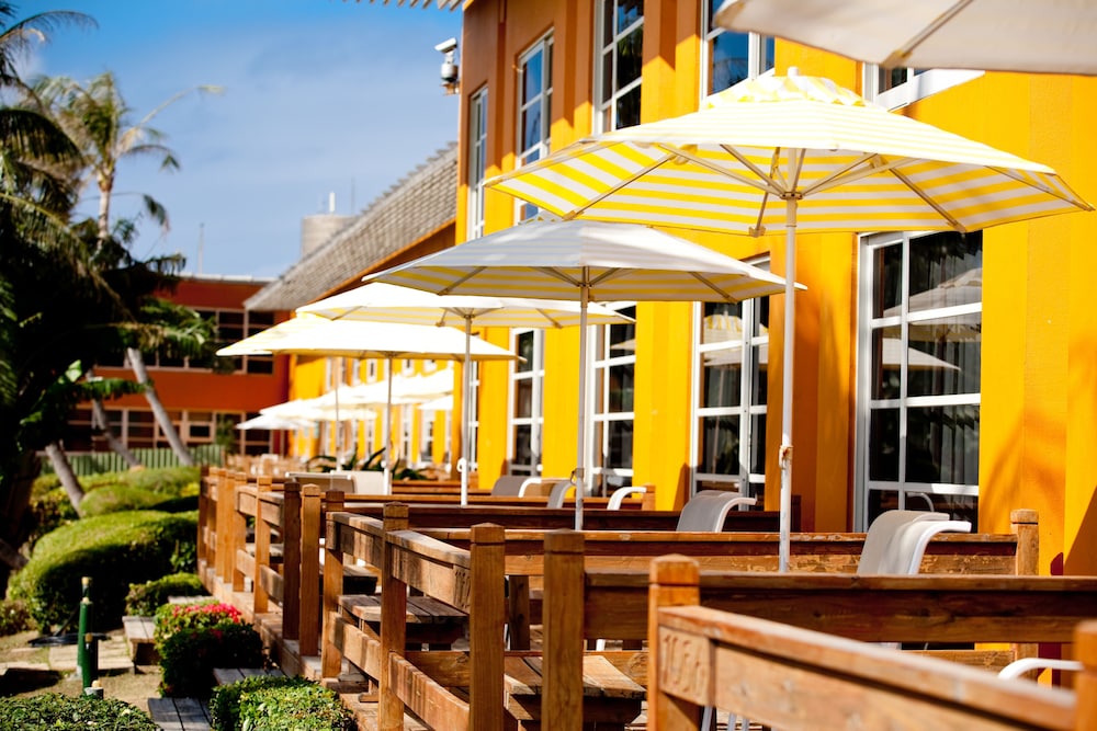 Chateau Beach Resort 59/78