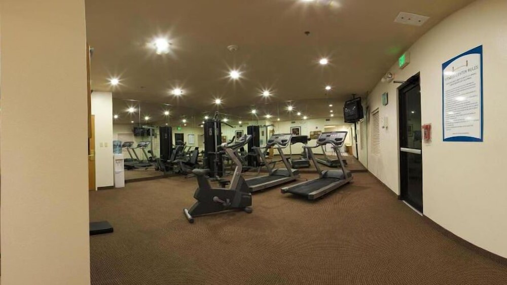 STAYBRIDGE SUITES BROWNSVILLE 32/73