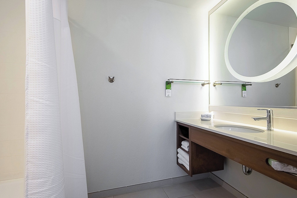 جناح بسريرين كوين مع أريكة، SpringHill Suites Tampa North/I-75 Tampa Palms 3/3