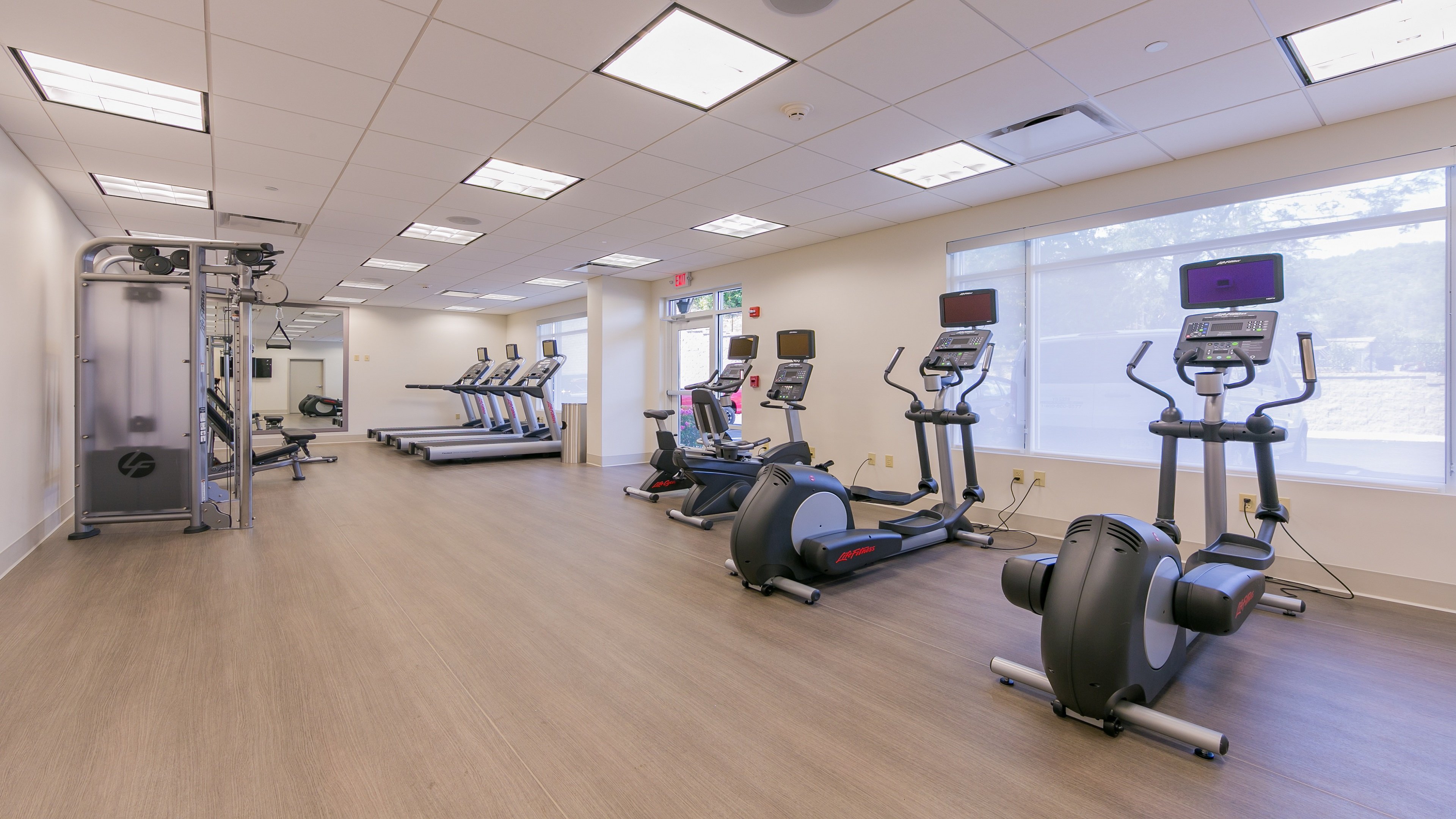 Holiday Inn Express Gatlinburg Downtown 16/26