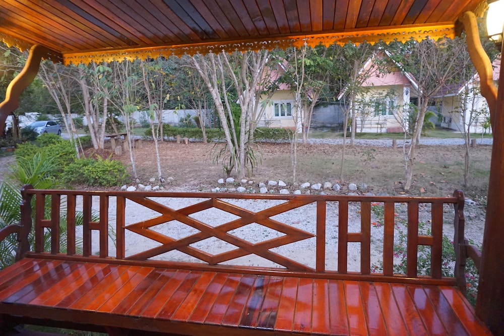 Nam Khong Tara Resort 4/27