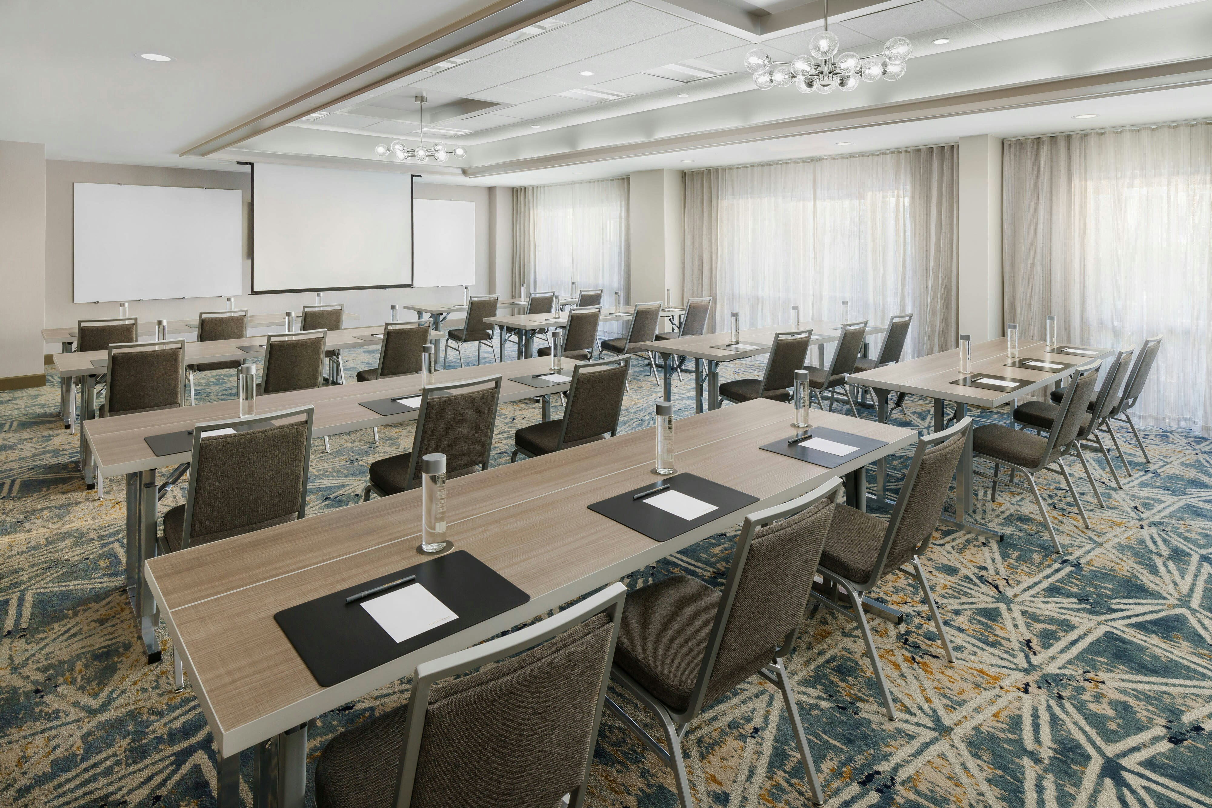 Courtyard By Marriott Orlando Downtown 6/11