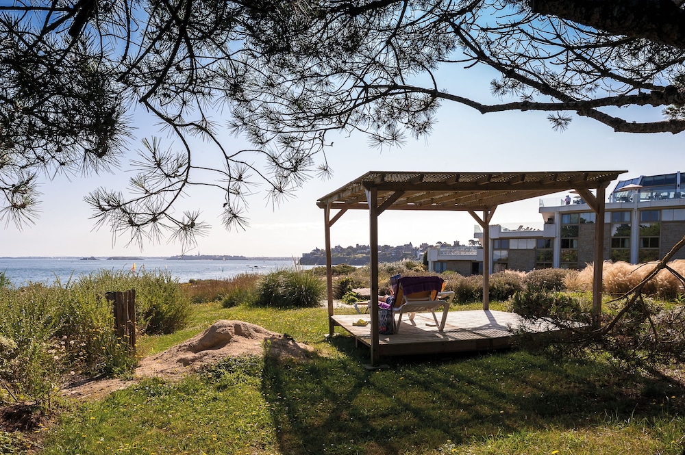 Hotel Emeria Dinard Thalasso and Spa 67/76
