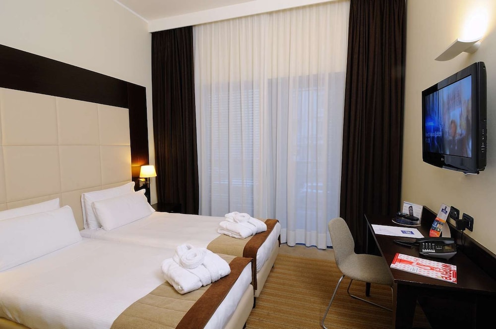 iH Hotels Milano Watt 13 32/76