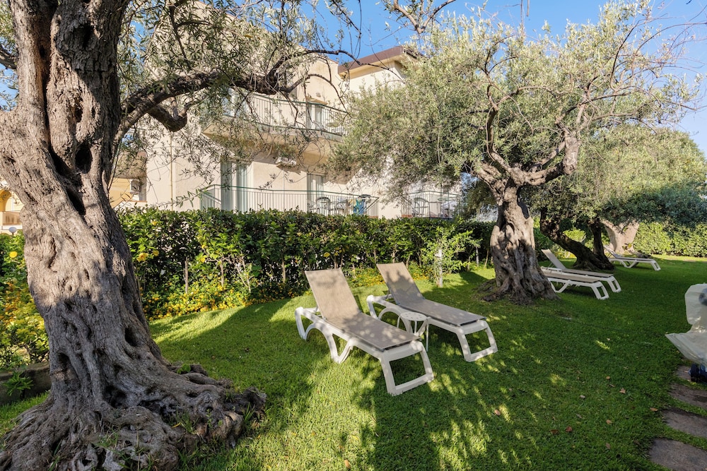 Residence Villa Collina 48/53