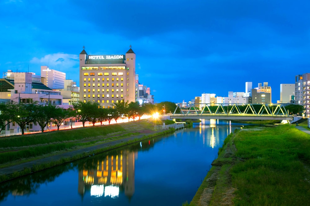 Mito Hotel Season 37/40