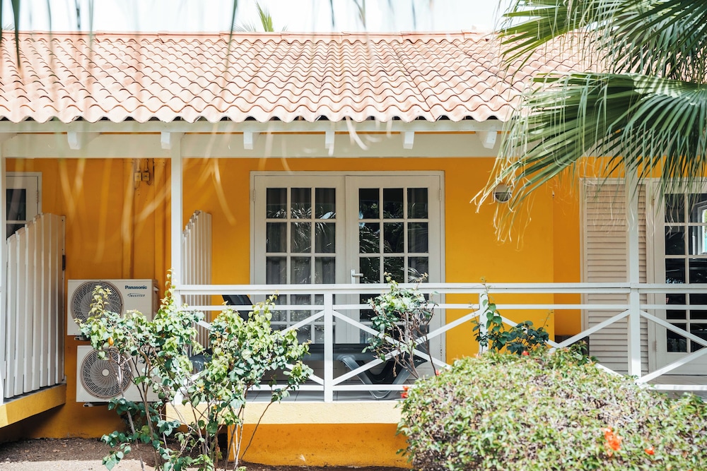 Bon Bini Resort 5/60