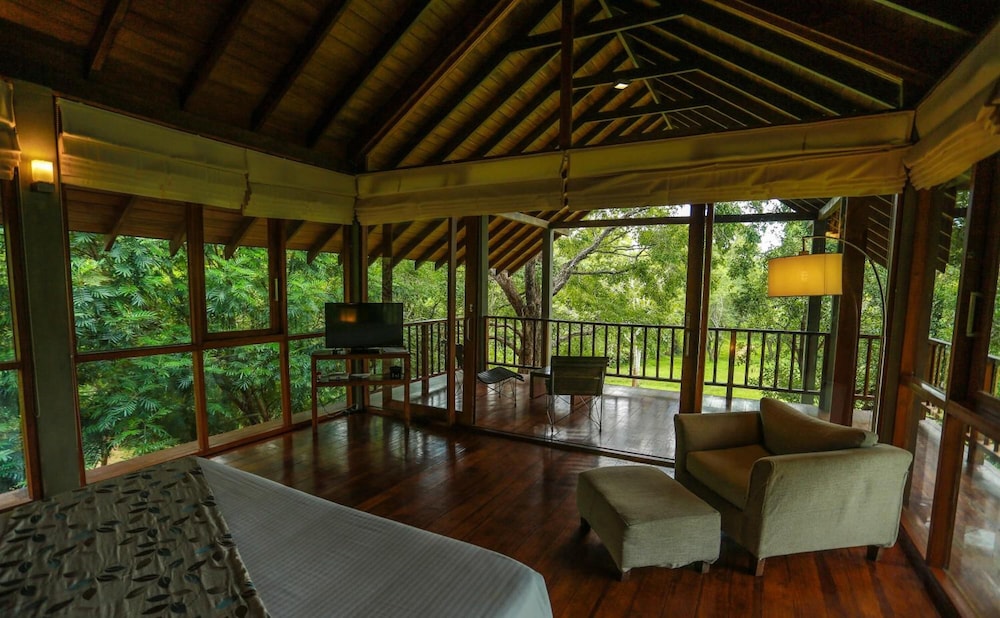 Wild Grass Nature Resort 30/50
