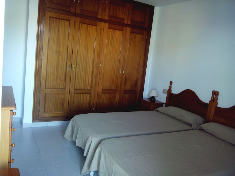 1 BEDROOM, APARTMENT, PARTIAL SEA VIEW, TERRACE