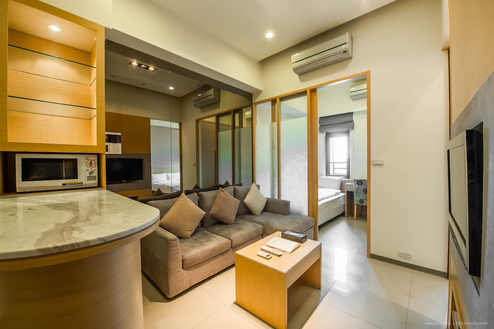 CH Service Apartment 29/48