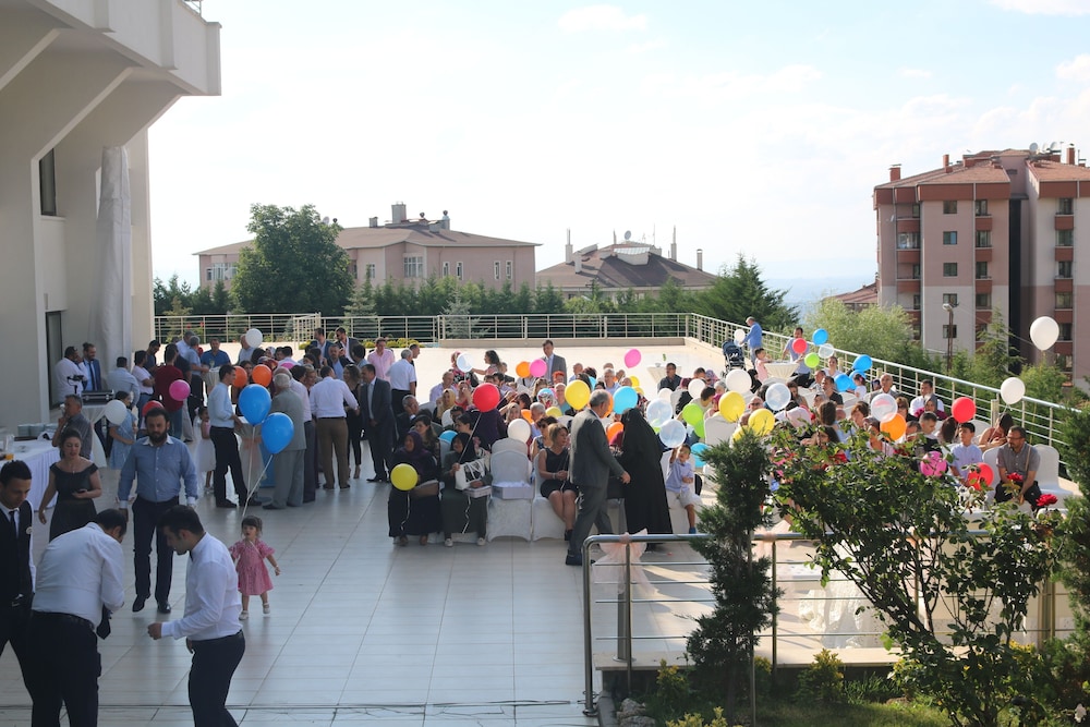ASRIN PARK HOTEL & SPA 45/53