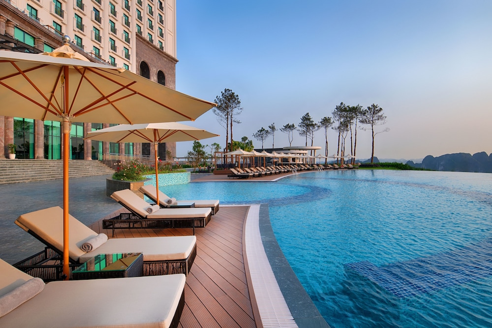 Flc Ha Long Bay Golf Club And Luxury Resort 61/67