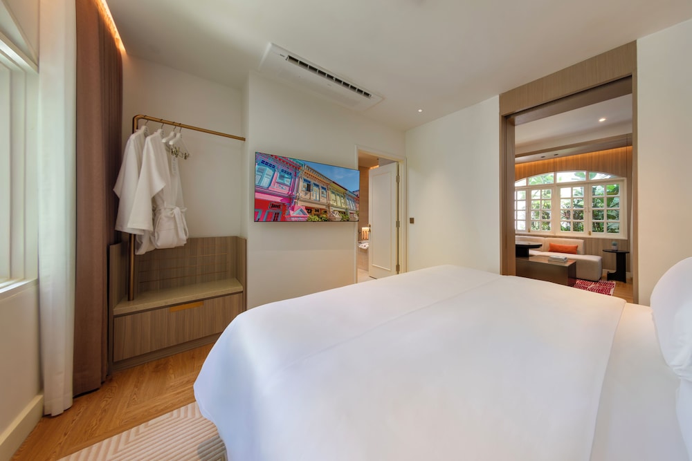 Straits, Suite, King Bed