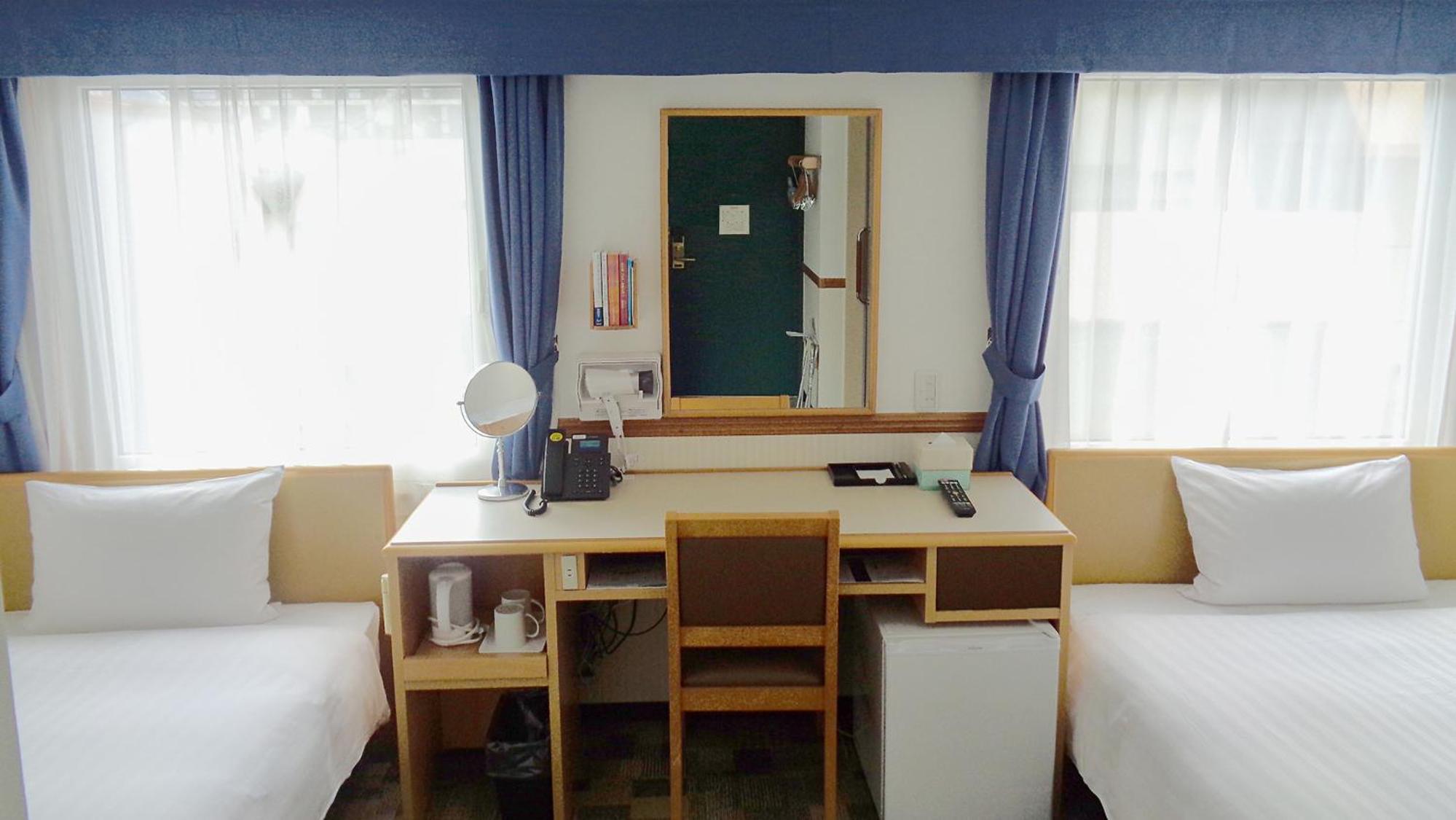 Room, Twin Beds, Accessible