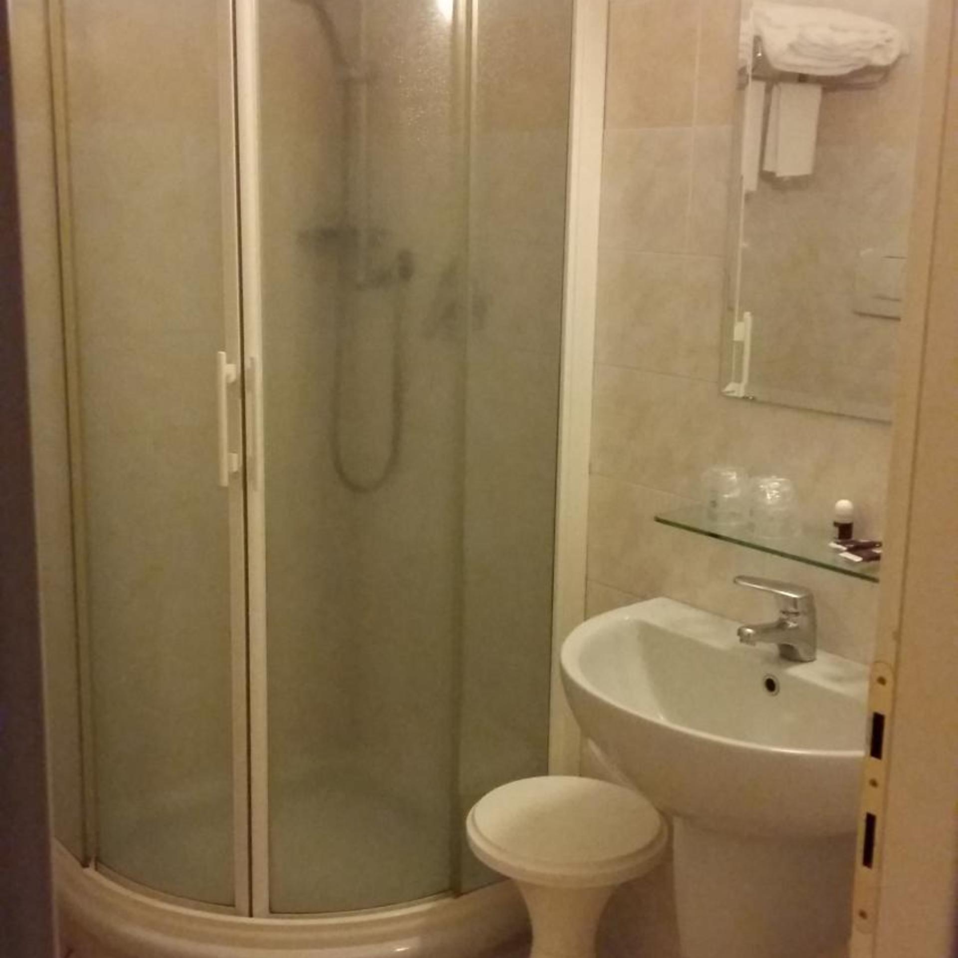 غرفة مفردة، Hotel Cavour Asti 3/11