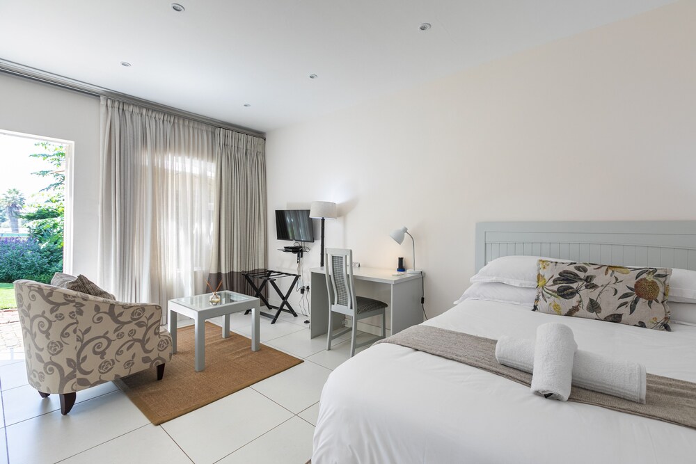 Emmarentia Guest House 16/47