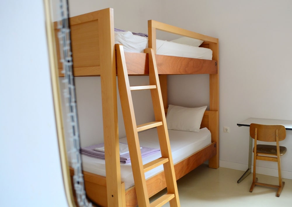 MIXED DORM, 6 BEDS