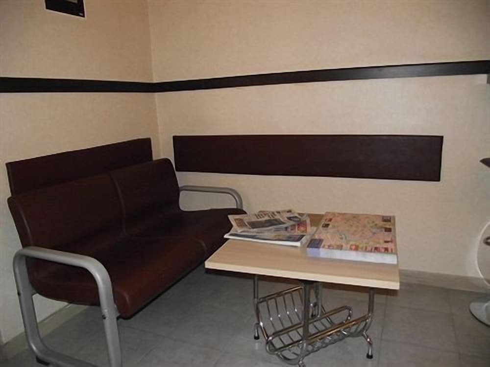 Elide Hotel 39/49