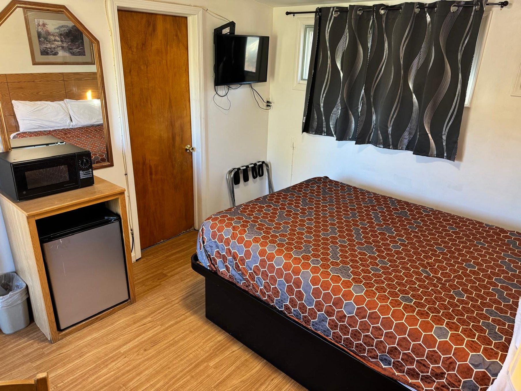 Economy Inn Cadillac MI by Hotel O 16/42