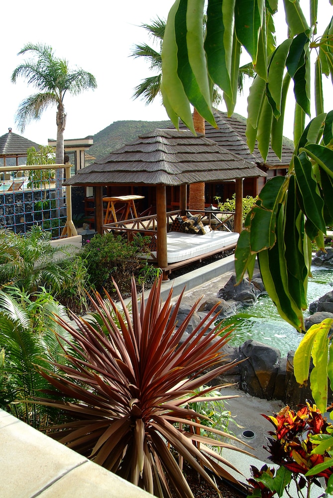 Regency Country Club Hotel in CHAYOFA