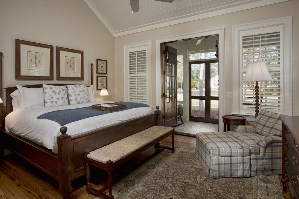 3 Bedrooms, Signature, Lagoon, Residence, 1 King and 2 Queen Beds, 2 Sofa