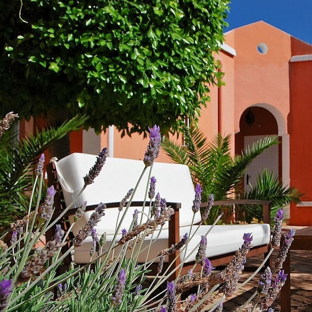 Hotel Madreselva 23/30