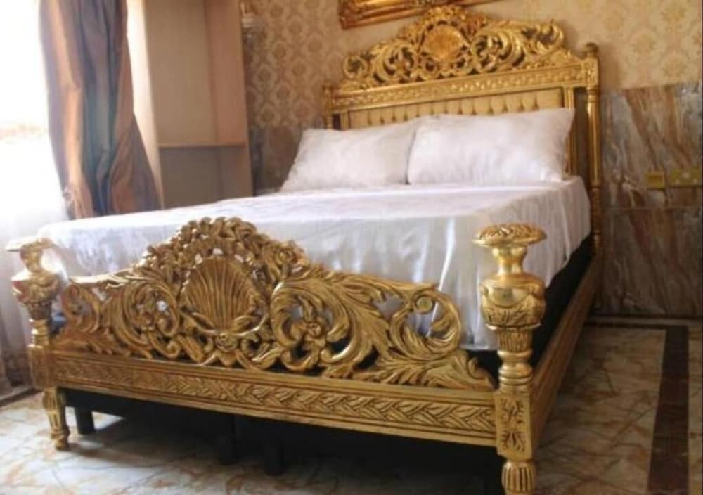 Grand Emperor Hotel 23/40