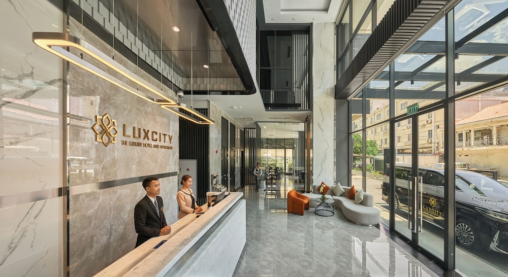 Lyve Inc Hotel And Residence 6/70