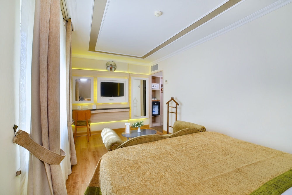 Hotel Bulvar Palas 19/67