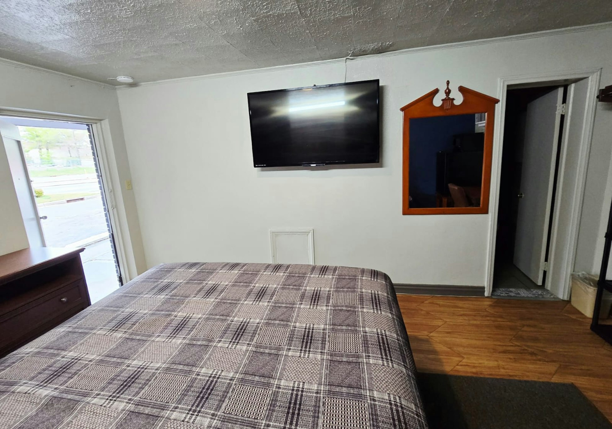 Chek Inn Motel Rockingham NC 21/27
