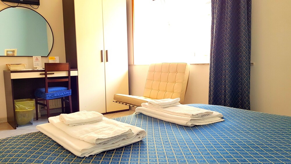 Hotel Maison Degas 45/67