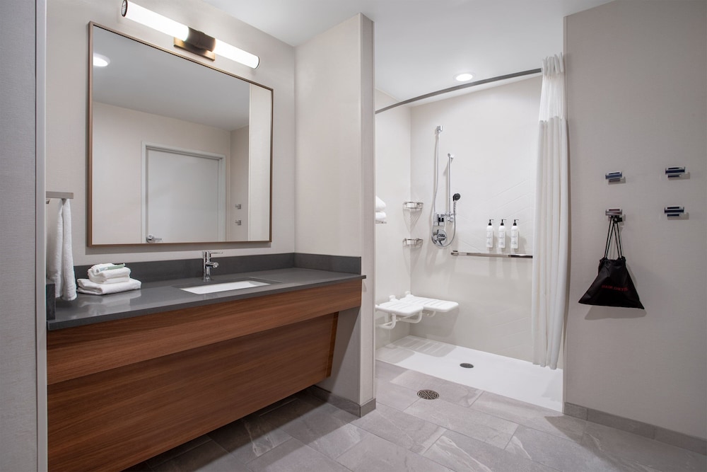 Fairfield by Marriott Inn & Suites Indianapolis Plainfield 27/31