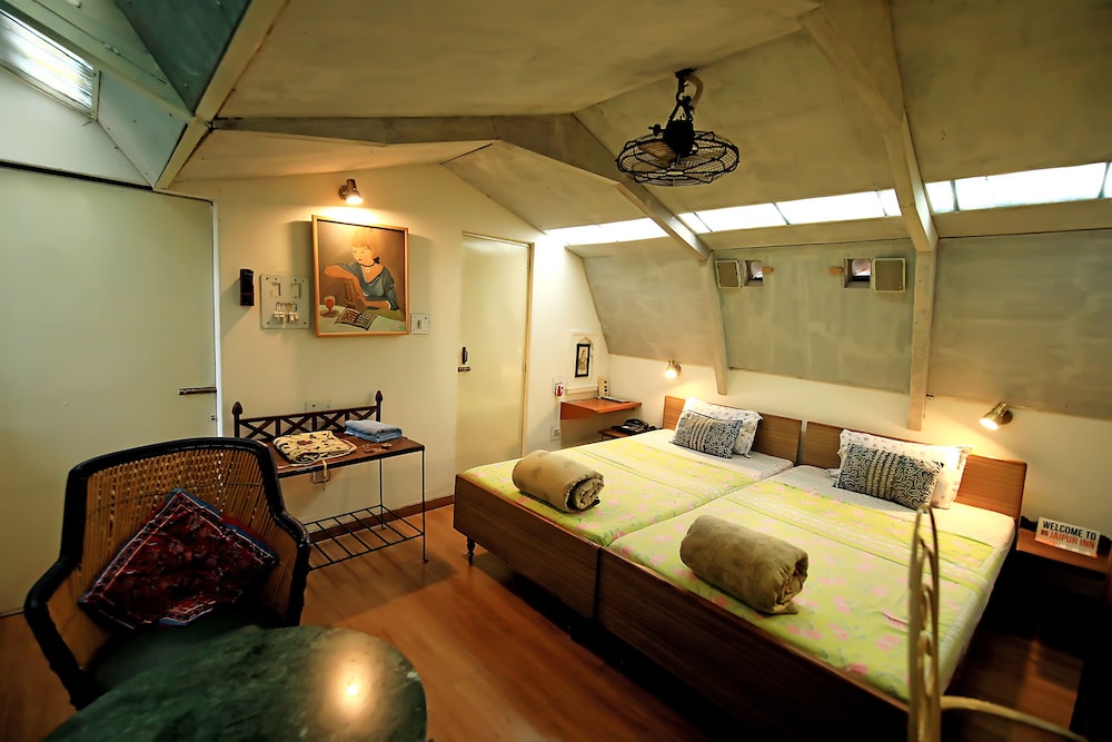 Jaipur Inn 19/62