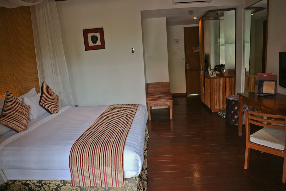 Grand Mega Resort and Spa Cepu 5/30