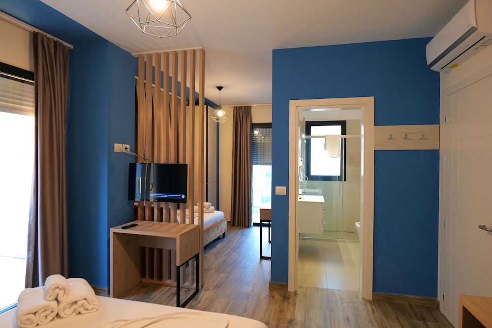 Hotel Triumf 22/50