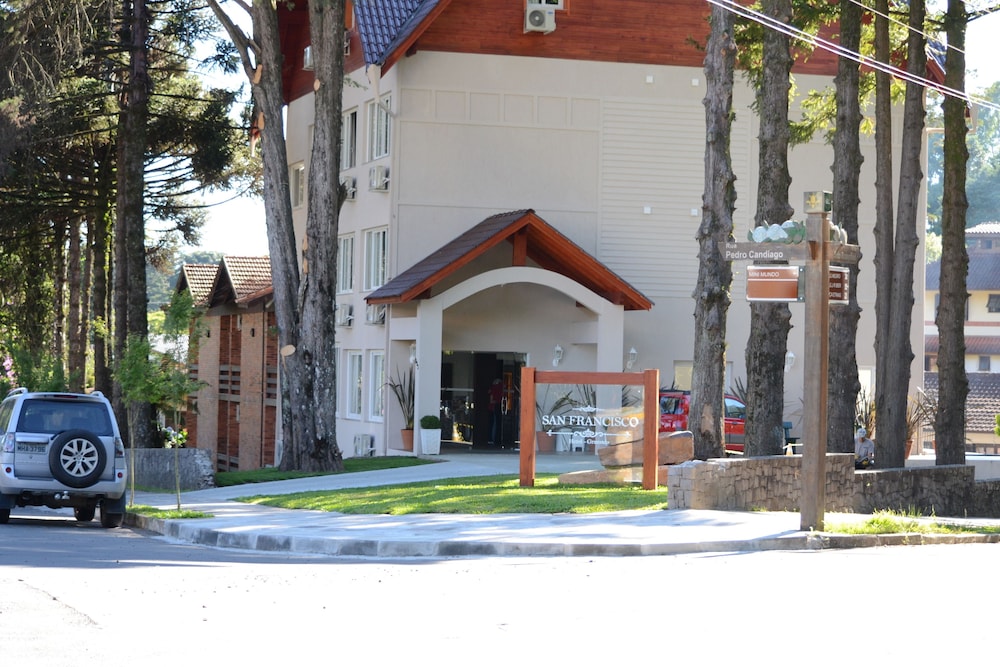 Hotel Colina San Francisco 61/66