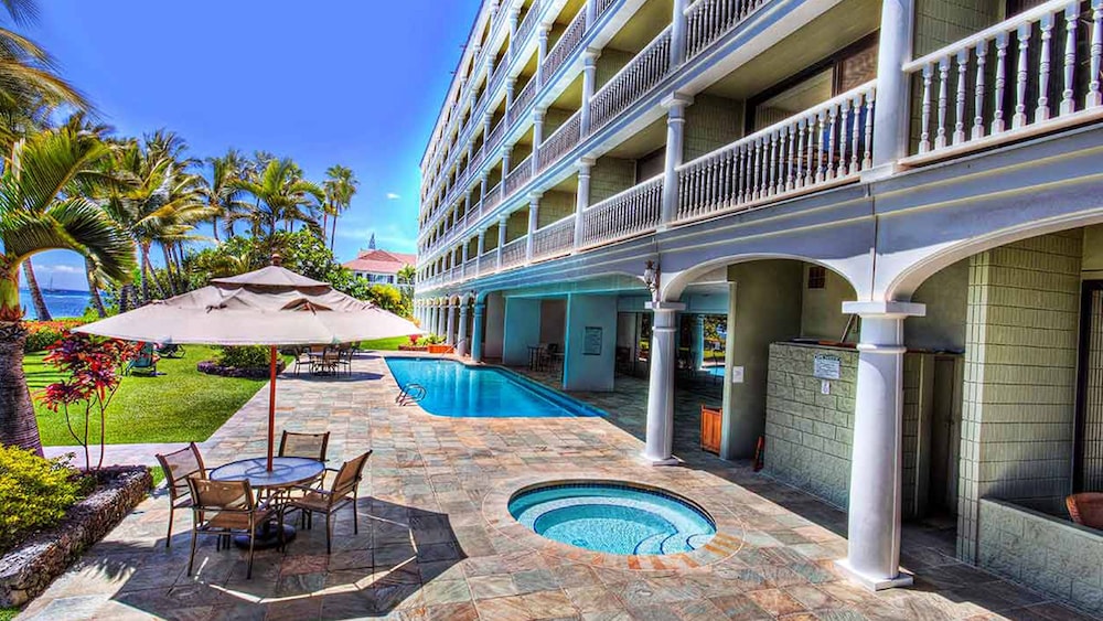Lahaina Shores Beach Resort 54/57