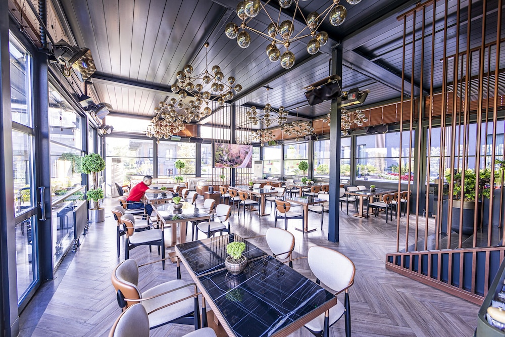 MENALO HOTEL PREMIUM ISTANBUL AIRPORT 51/68