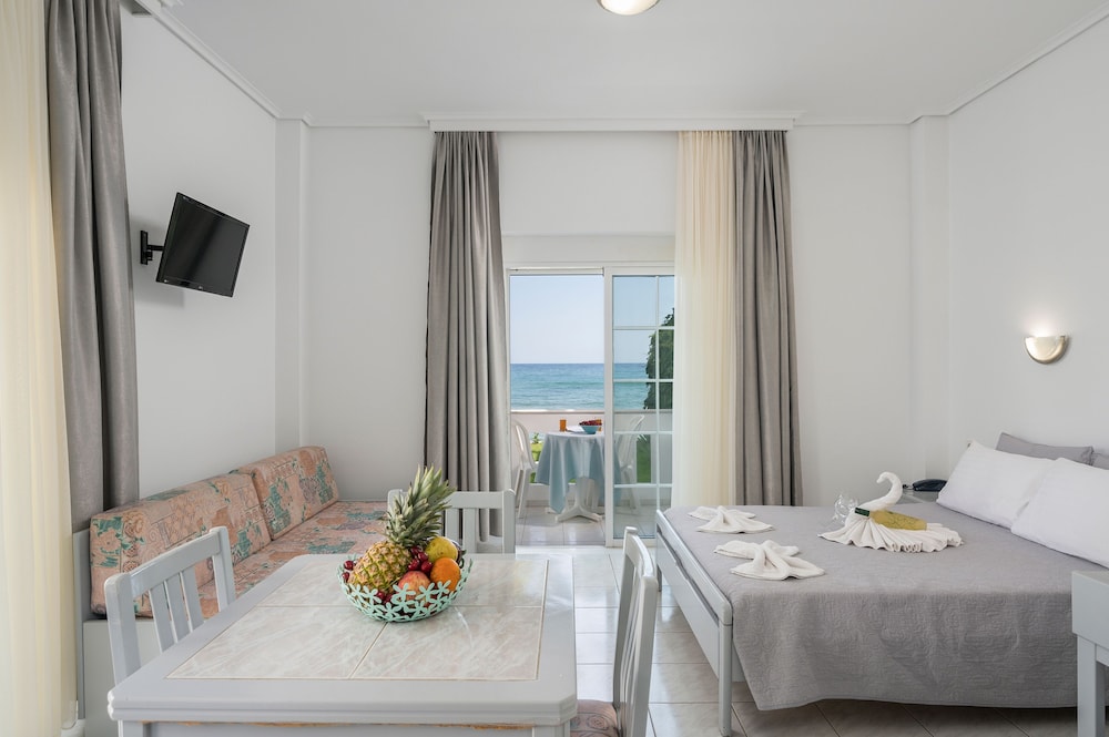 Kristall Suites 8/29