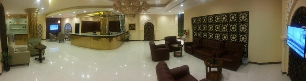 Ashbona Suites 7/41