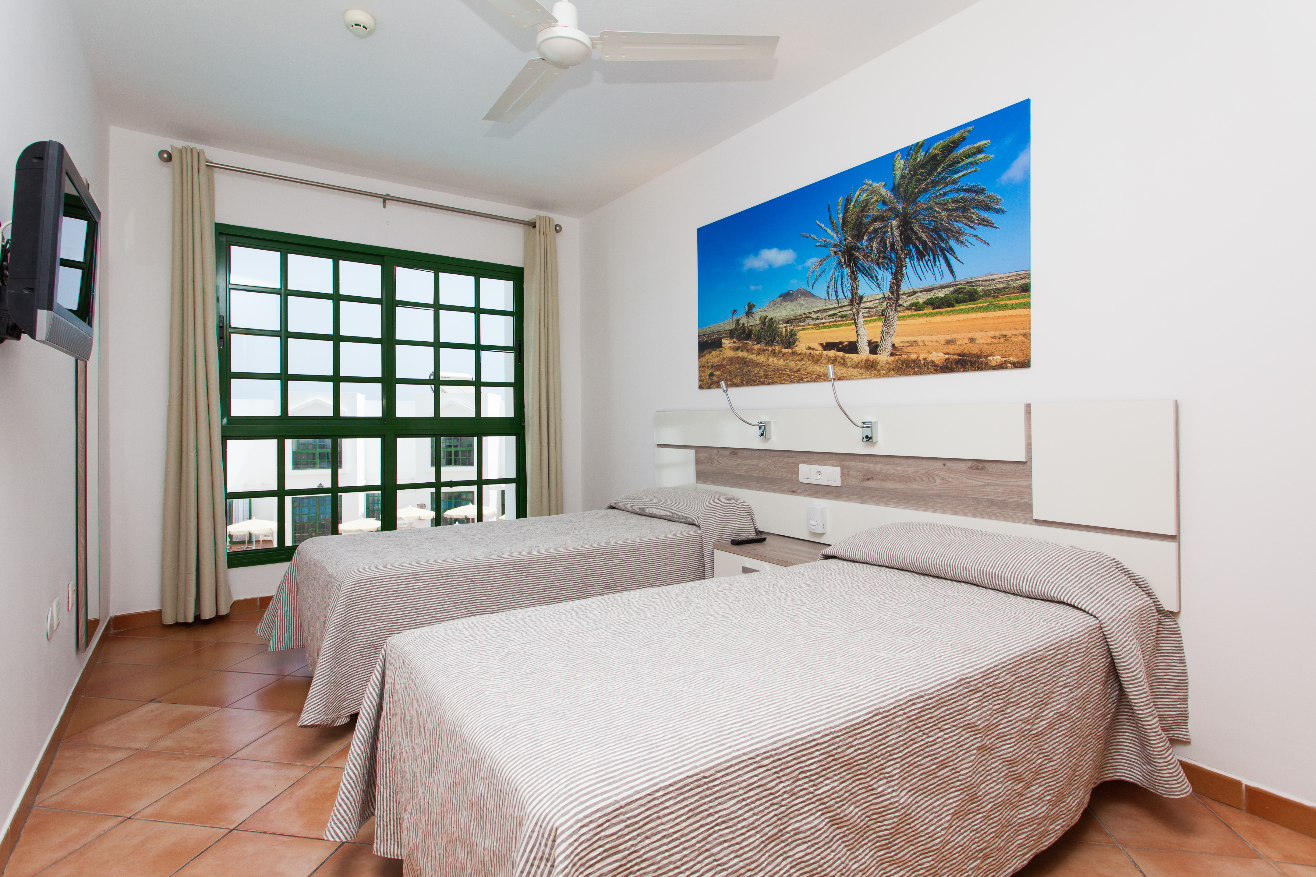 1 Bedroom Apartment POOL VIEW